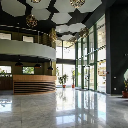 No 902 Circului Park Tower בוקרשט