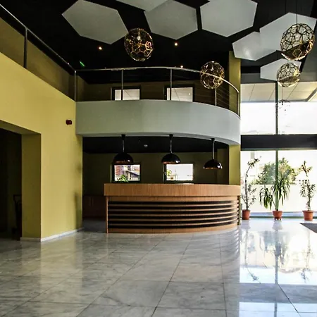 No 902 Circului Park Tower 아파트