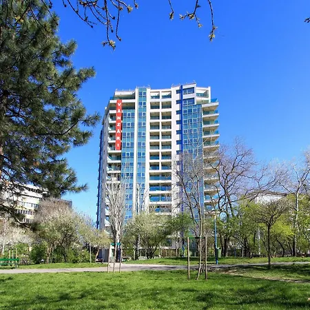 No 902 Circului Park Tower 아파트 부쿠레슈티
