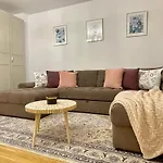 شقة No 902 Circului Park Tower