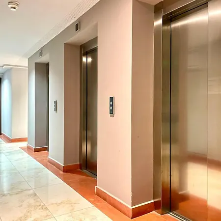 아파트 No 902 Circului Park Tower