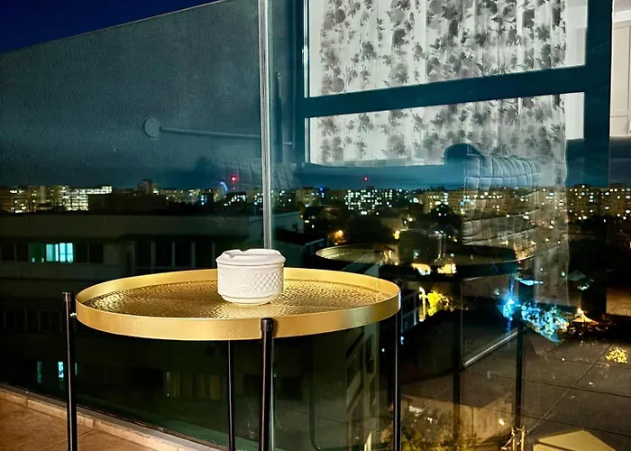 No 902 Circului Park Tower Бухарест