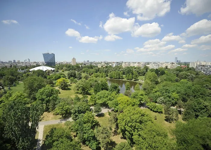 No 902 Circului Park Tower *