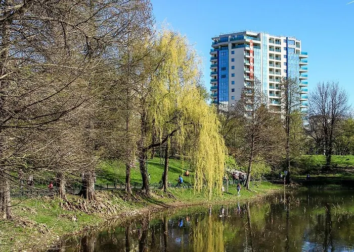 No 902 Circului Park Tower Апартаменти Бухарест