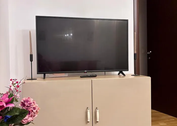 No 902 Circului Park Tower